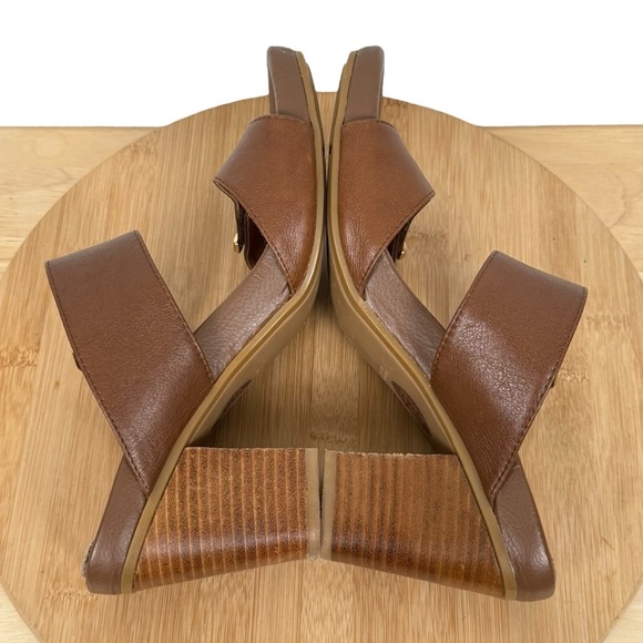 Söfft Brown Leather Block Heel Sandals – Size 9M - Picture 5 of 13